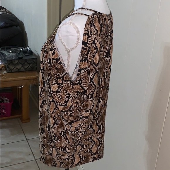 Thalia Sodi Cold Shoulder Blouse M - Picture 2 of 7